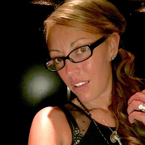 Meet your Posher, Brittany - Picture 1 of 1